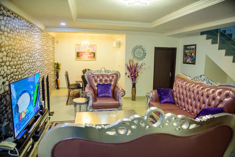 Furnished 4 Beds Semi-det House in Abuja, Nigeria