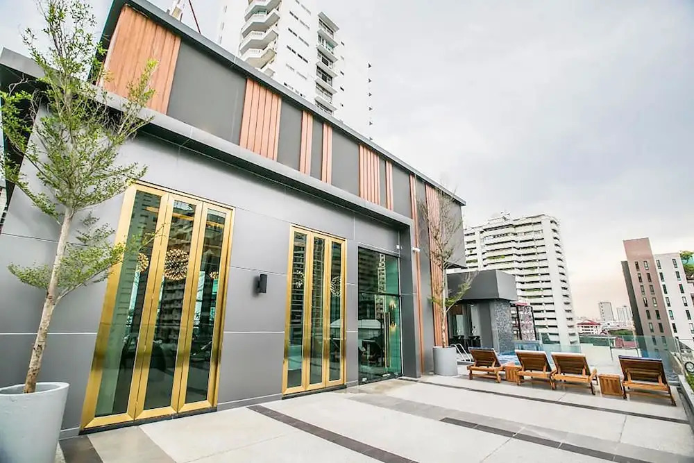 Wealth Lodge Asoke by Favstay