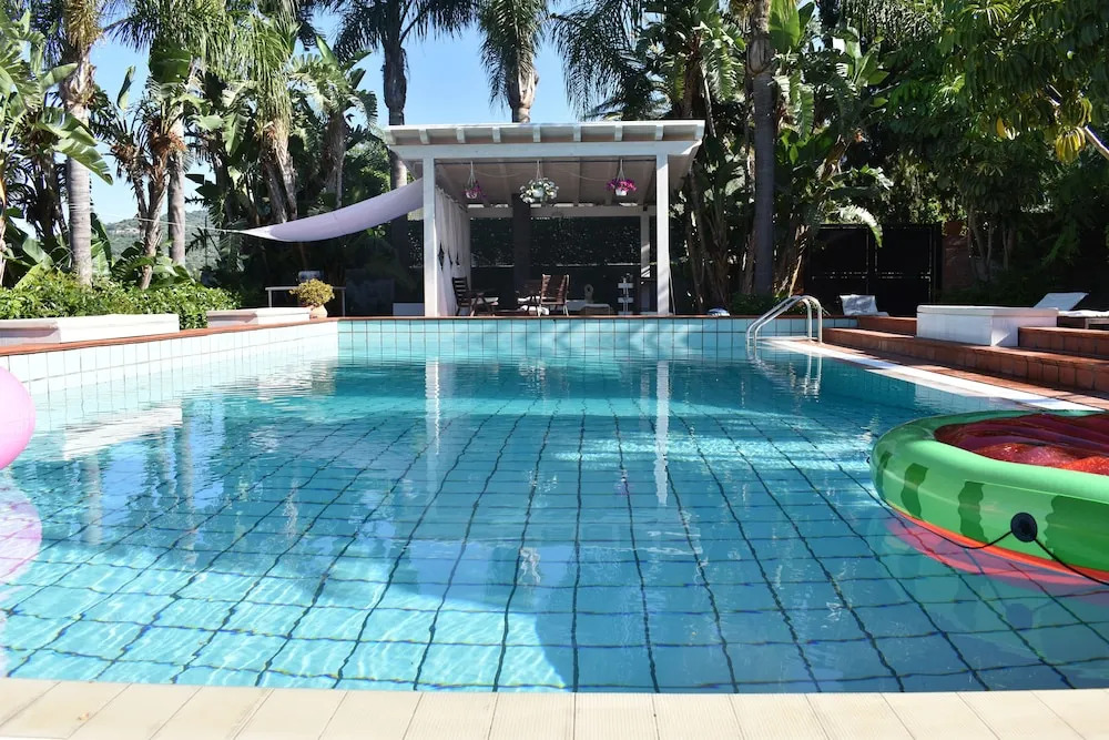 Suite Margherita With Private Garden and Shared Pool