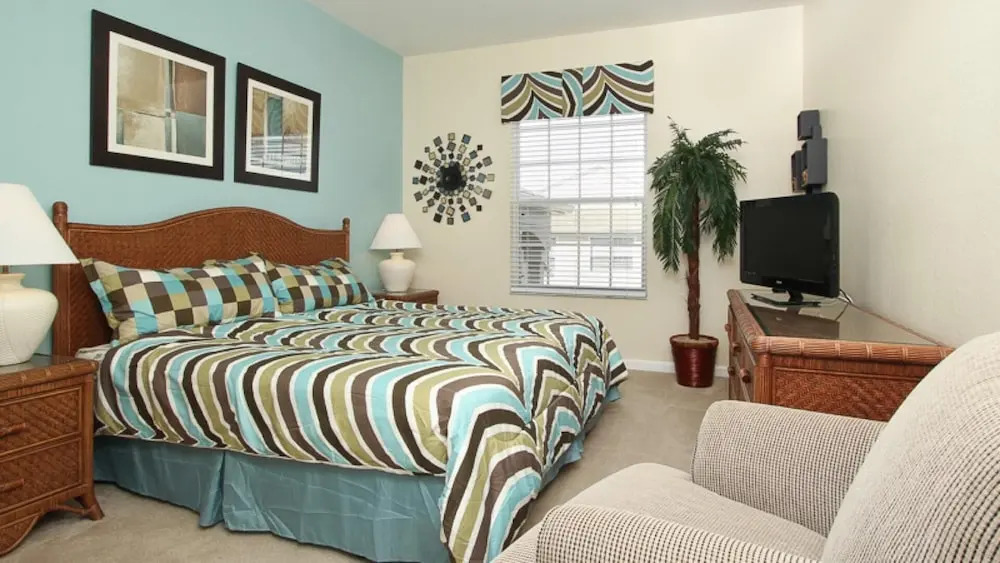 Coconut Palm 8107 , U305