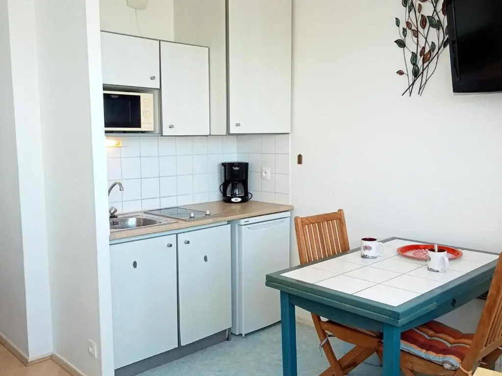 Appartement La Rochelle, 1 pièce, 2 personnes - FR-1-551-31