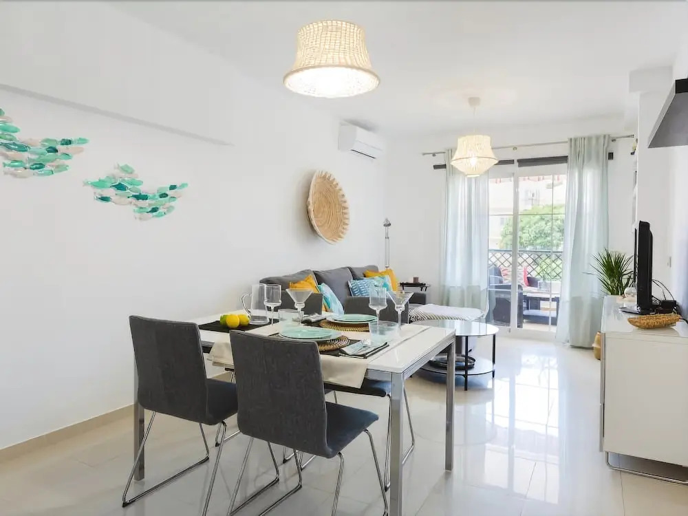 La Marina II, luminoso apartamento junto a la playa