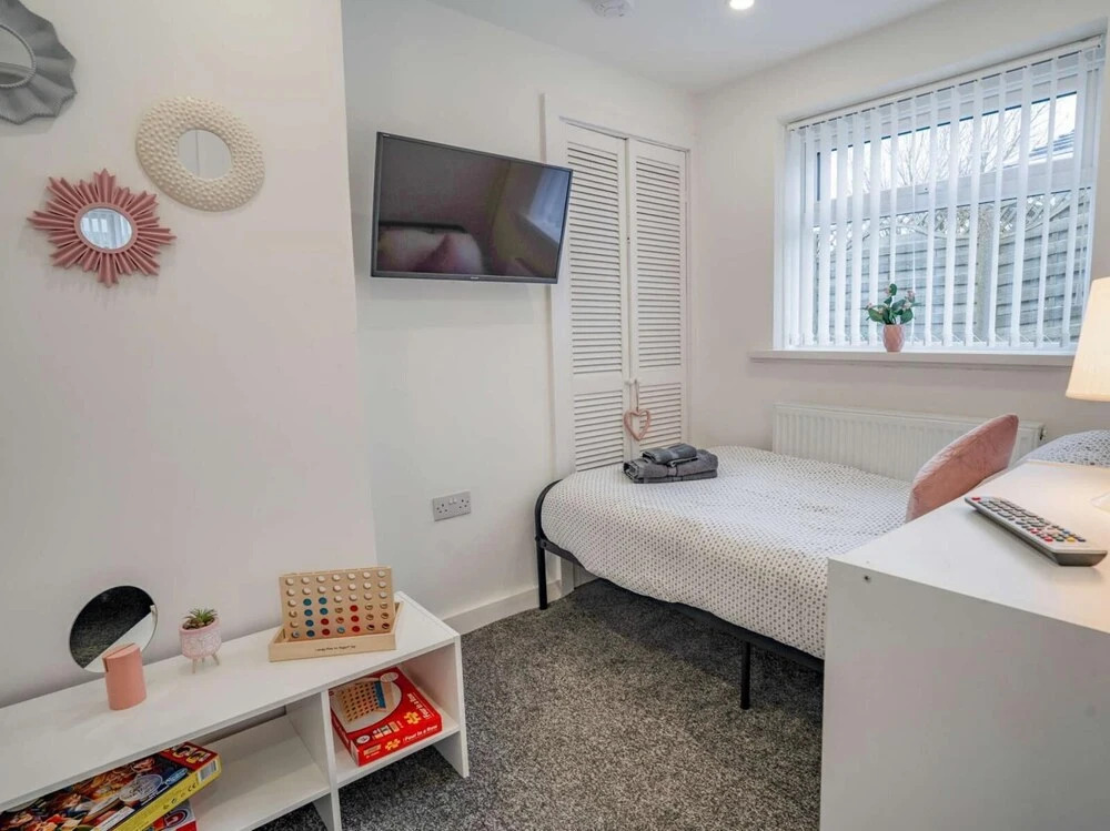 Upper Hill Park - 3 Bed Bungalow - Tenby
