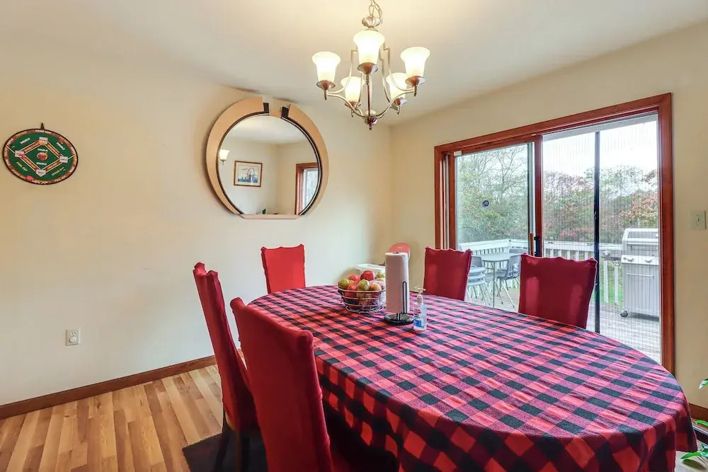 < 1 Mi to Lake: Family Home in Albrightsville!