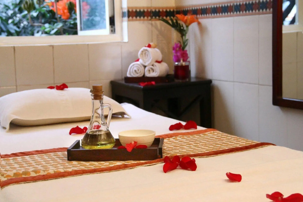 Grand Residency Hotel & Serviced Apartments