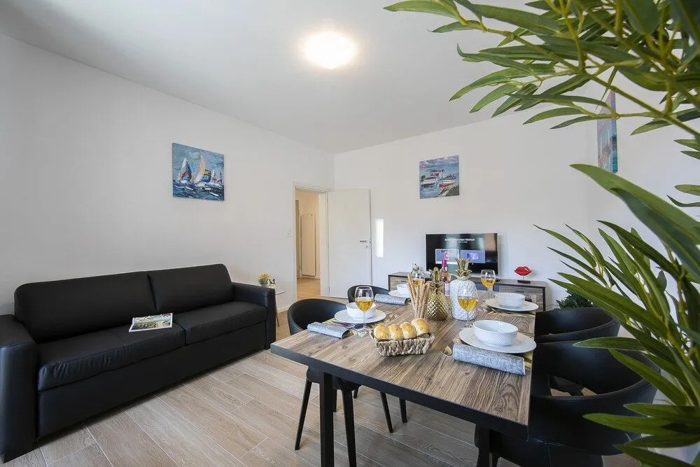 Boutique Apartment 7