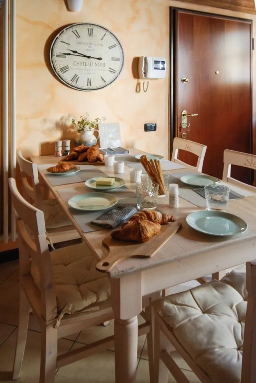 Como City Dream: Penthouse Duplex Apartment W Balcony, 5mins From Lake