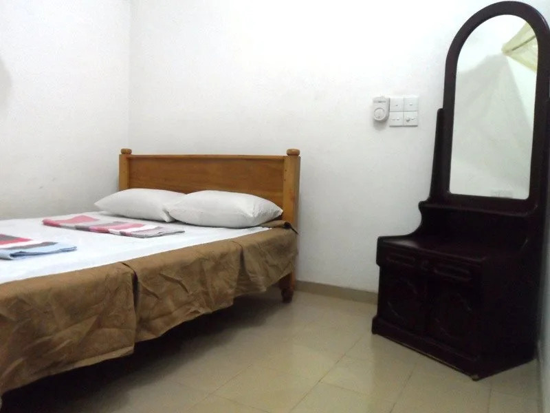 Hotel Whiteroyal