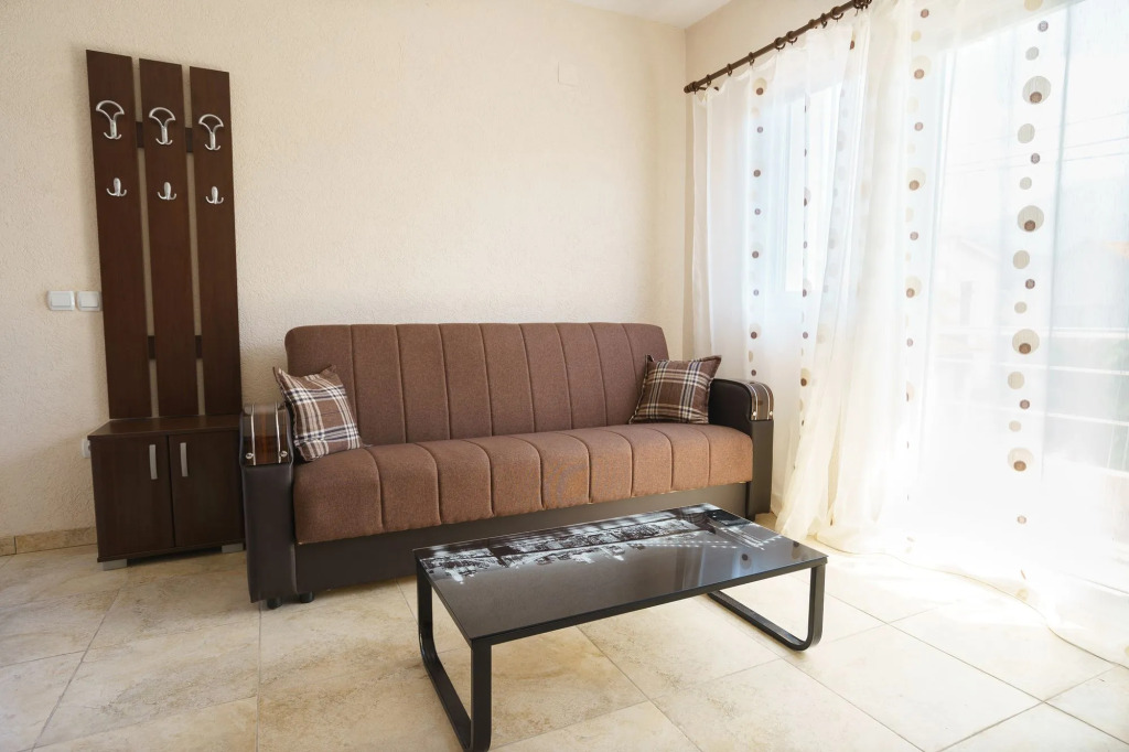 Apartments Lora