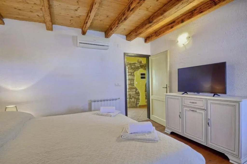 Villa Rosana in Muntić - Haus für 4-5 Personen