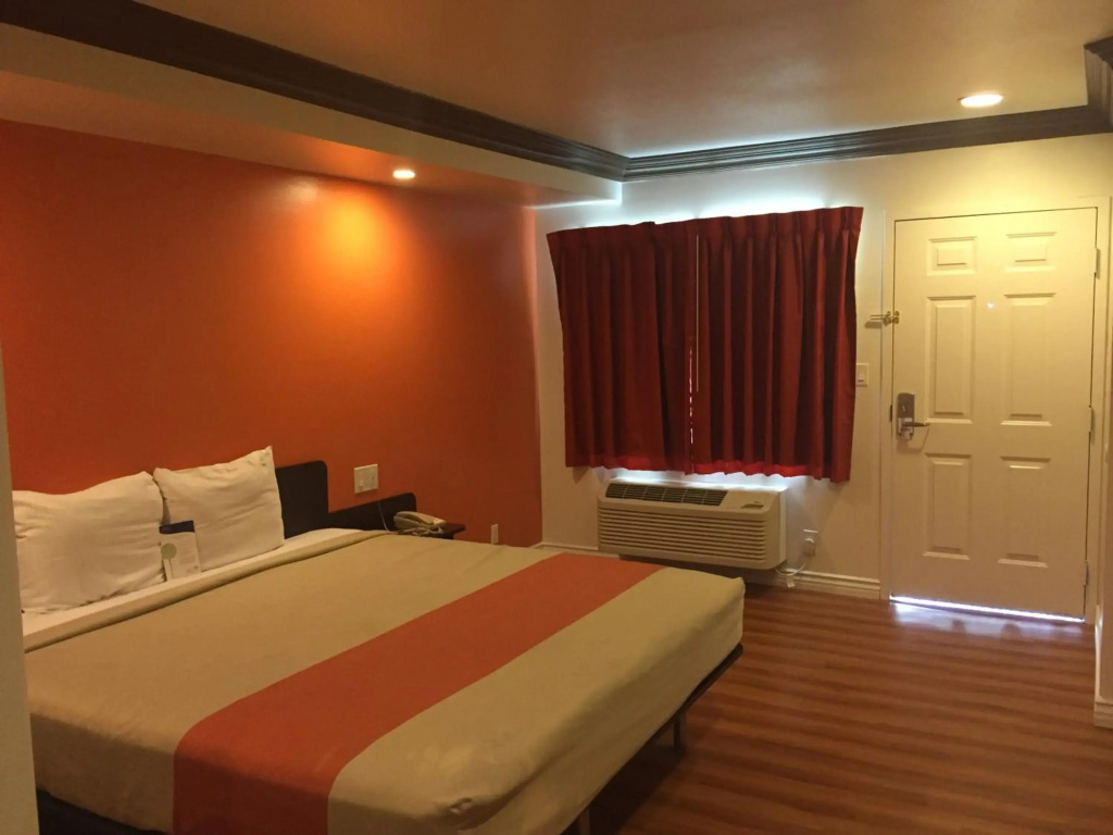 Motel 6 Gardena