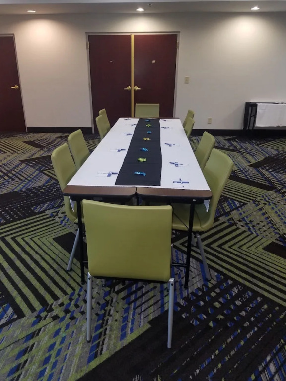 Holiday Inn Express Hotel & Suites Kingsport-Meadowview I-26 by IHG