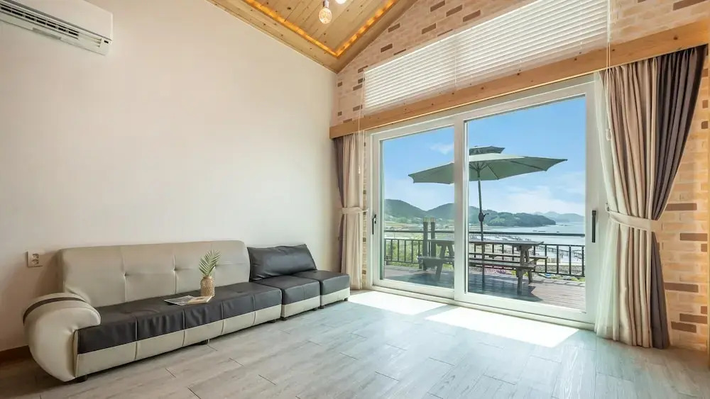 Yeosu Arum OceanView Whole house Pension