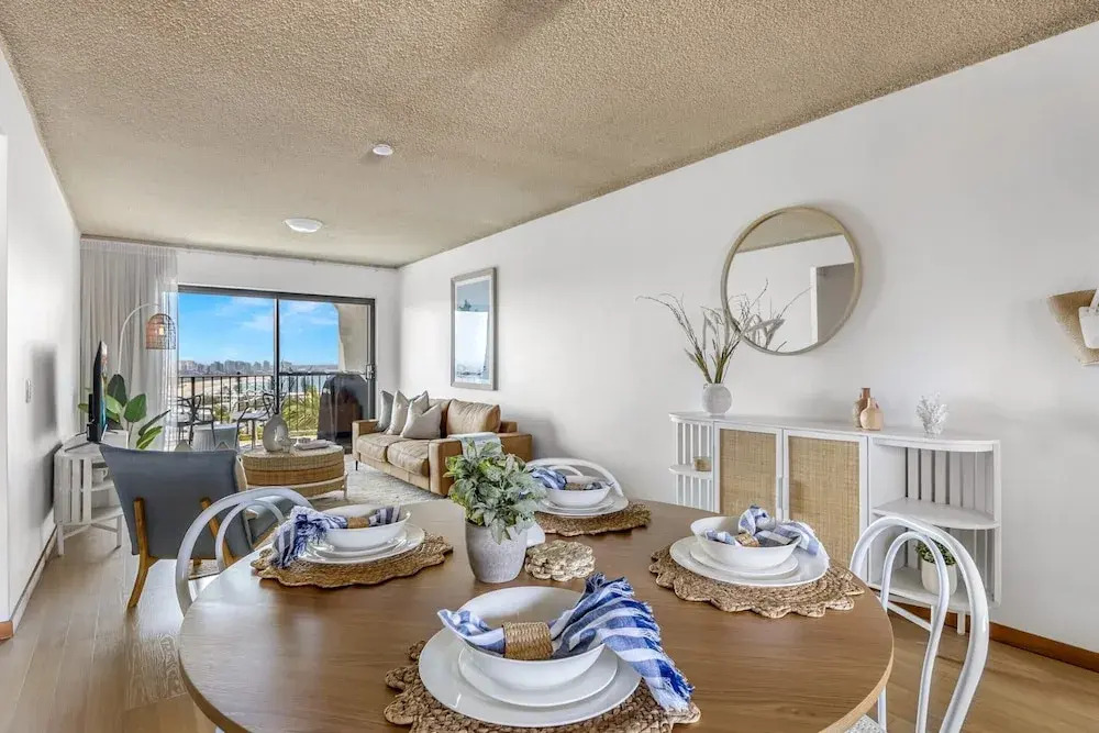 2-bed Near Beach With BBQ & Stunning Ocean Views
