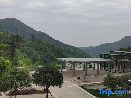 Zhejiang Provincial Federation of Trade Unions Shuanglong Workers Sanatorium