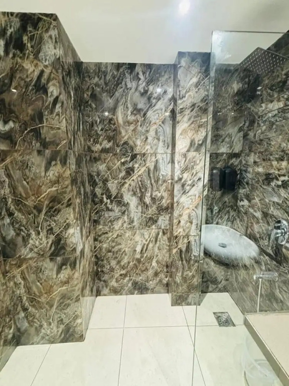 Esquire Hotel Mumbai