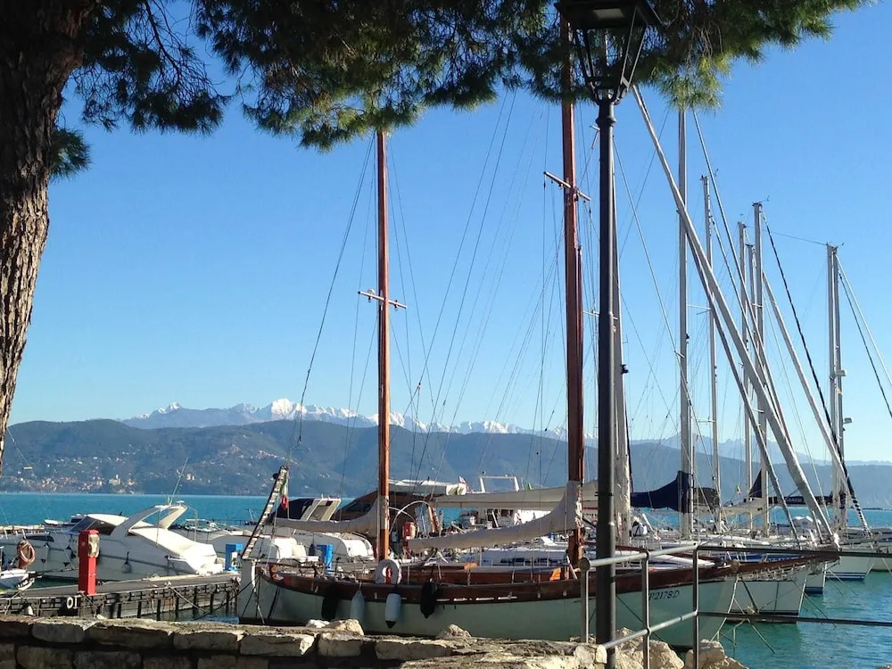 Apartment with 2 Bedrooms in Lago, with Enclosed Garden - 700 M From the Beach