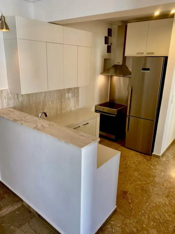 Charming Renovating Mets Apartment Athina