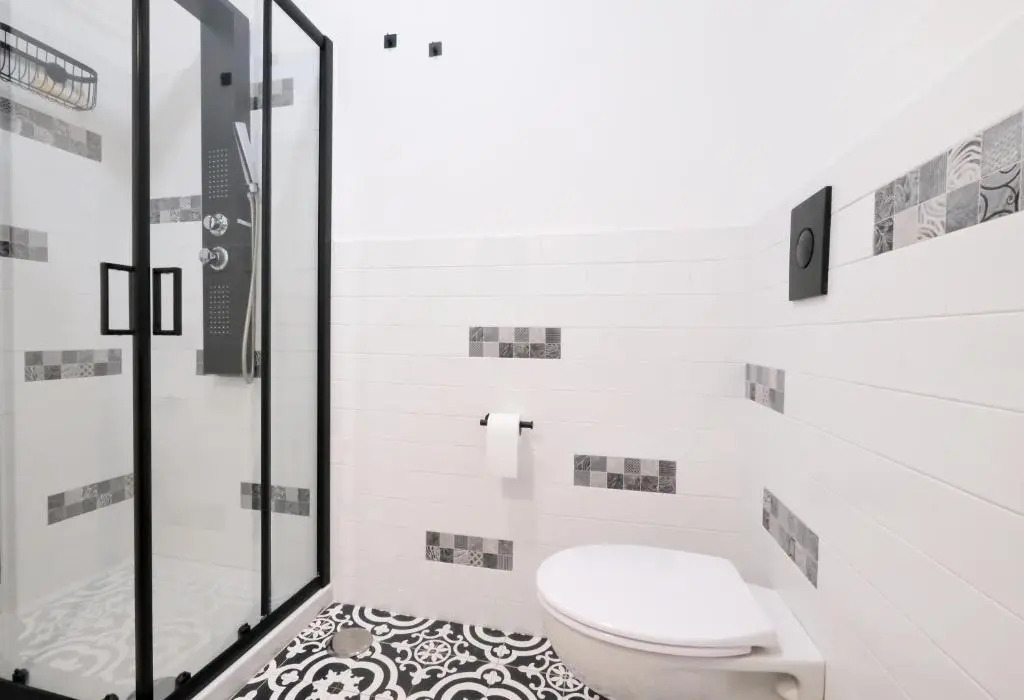 LH51 Rooms