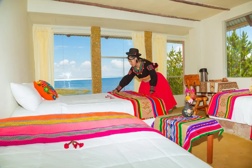 titicaca lodge - LUQUINA