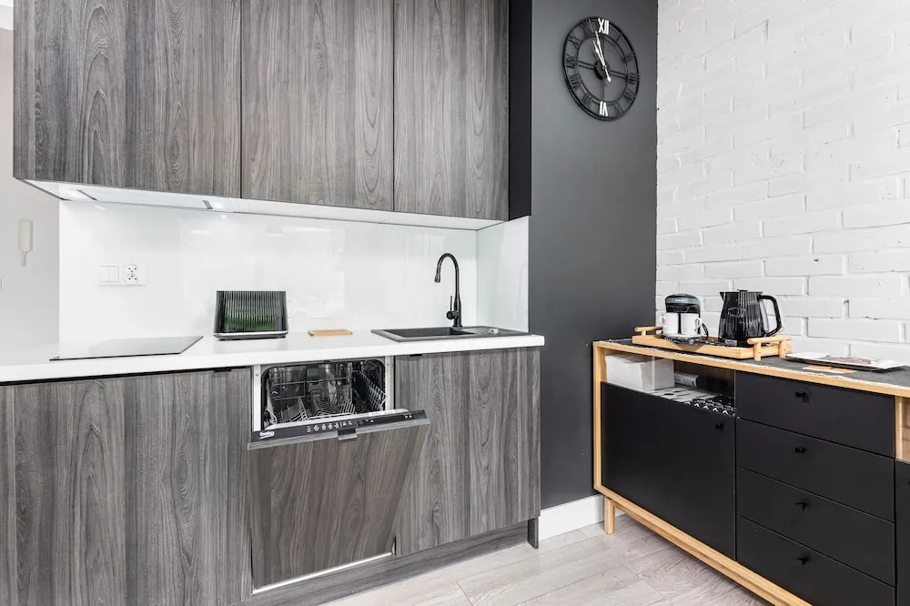 Riverside Deluxe Apartment by Renters