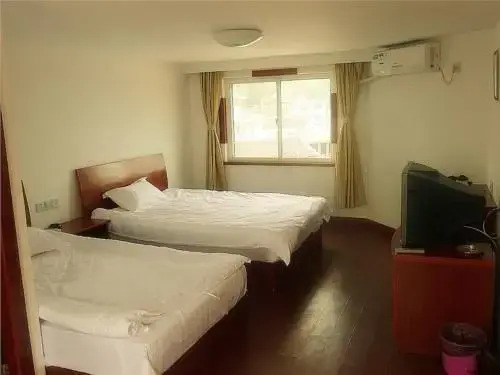 Wuhan Ruian Hotel on Xiongchu Road