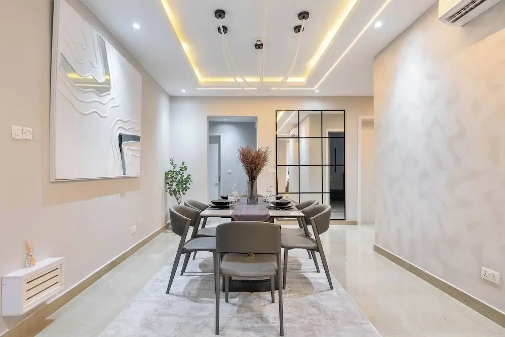 Chic Waterfront 2BR in Lekki Phase 1 - 5 Star Apt