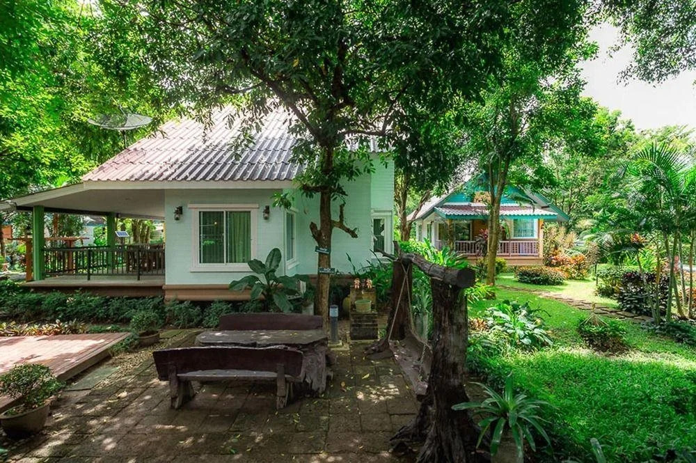 Baan Pusuan