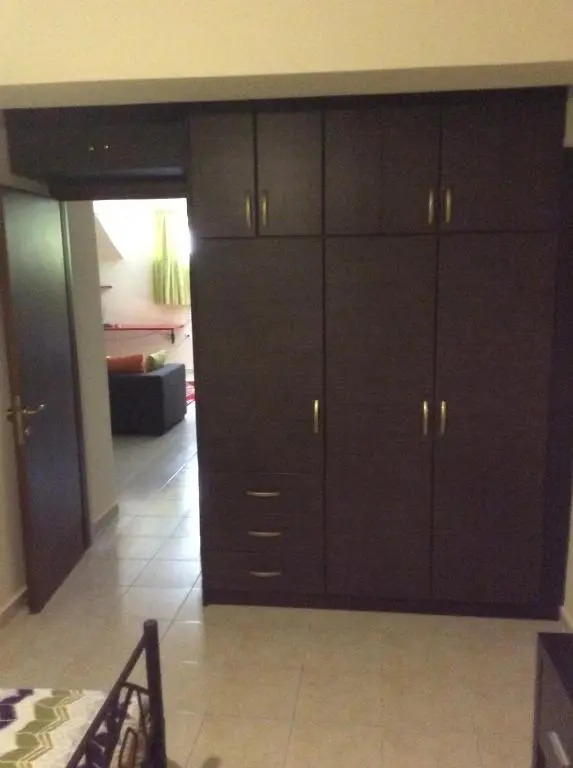 Modern Basement Apartment Gio Ii