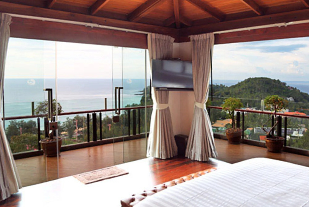 Luxury 4 pool Seaview 6 bedroom Villa on Surin Hill