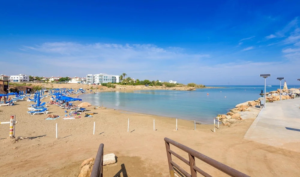 By The Beach Nova Seaview Villa