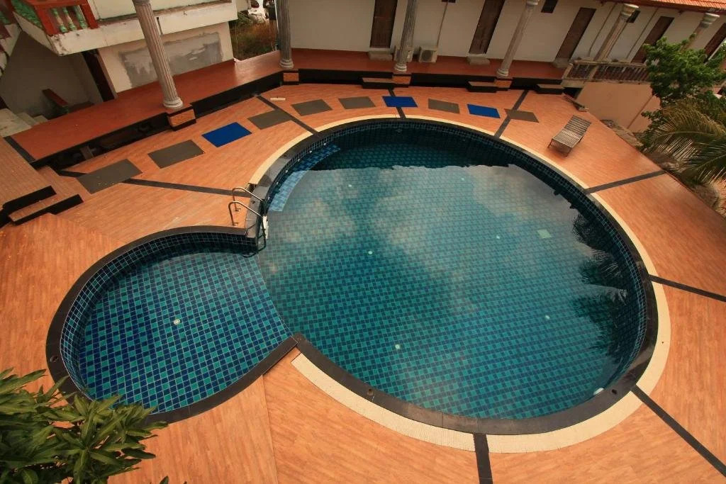 Tommy Sea and Sun Resort