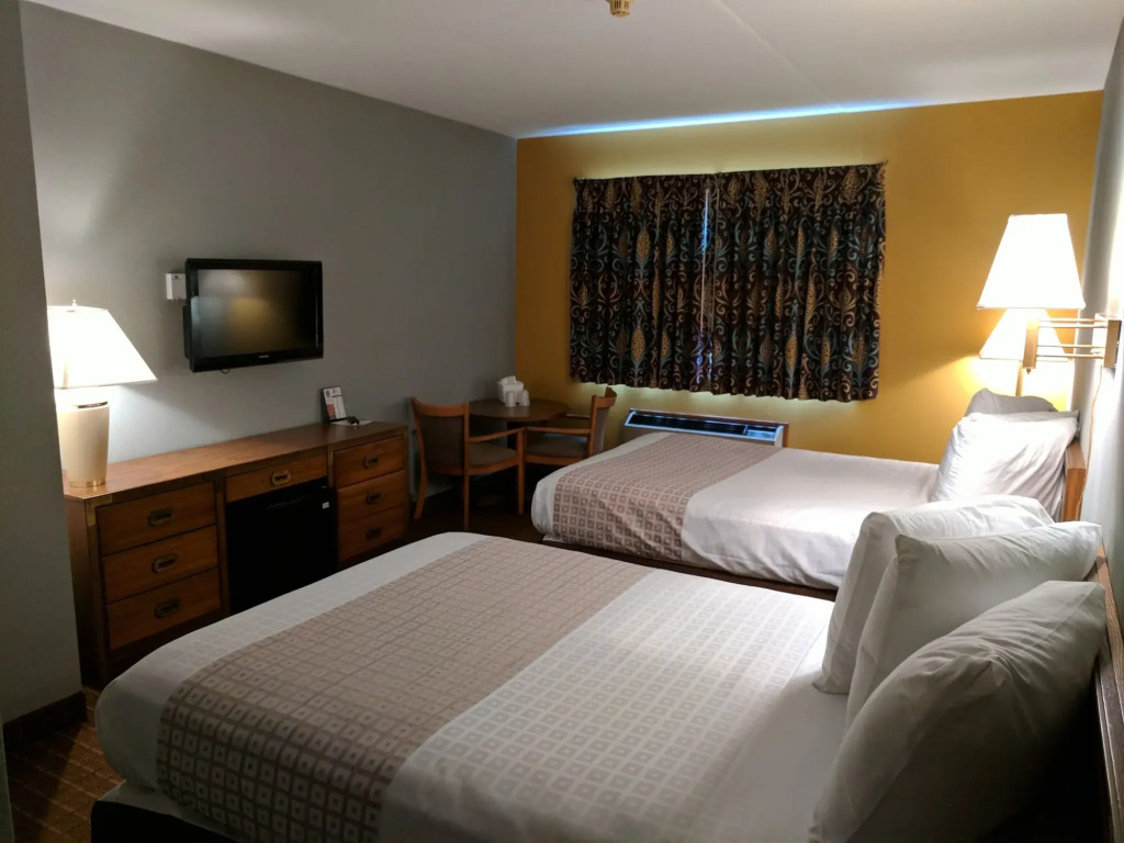 South Shore Inn
