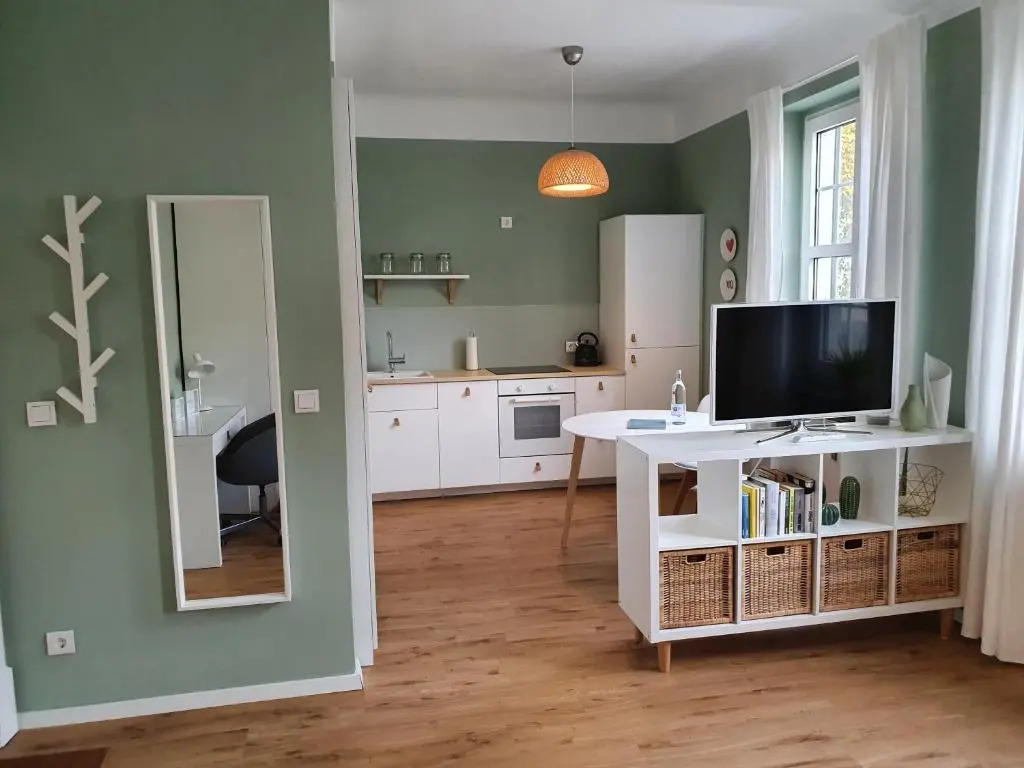 Apartment 23
