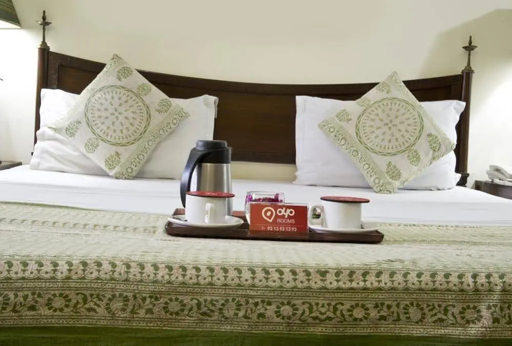 OYO Premium Plaaza Tower