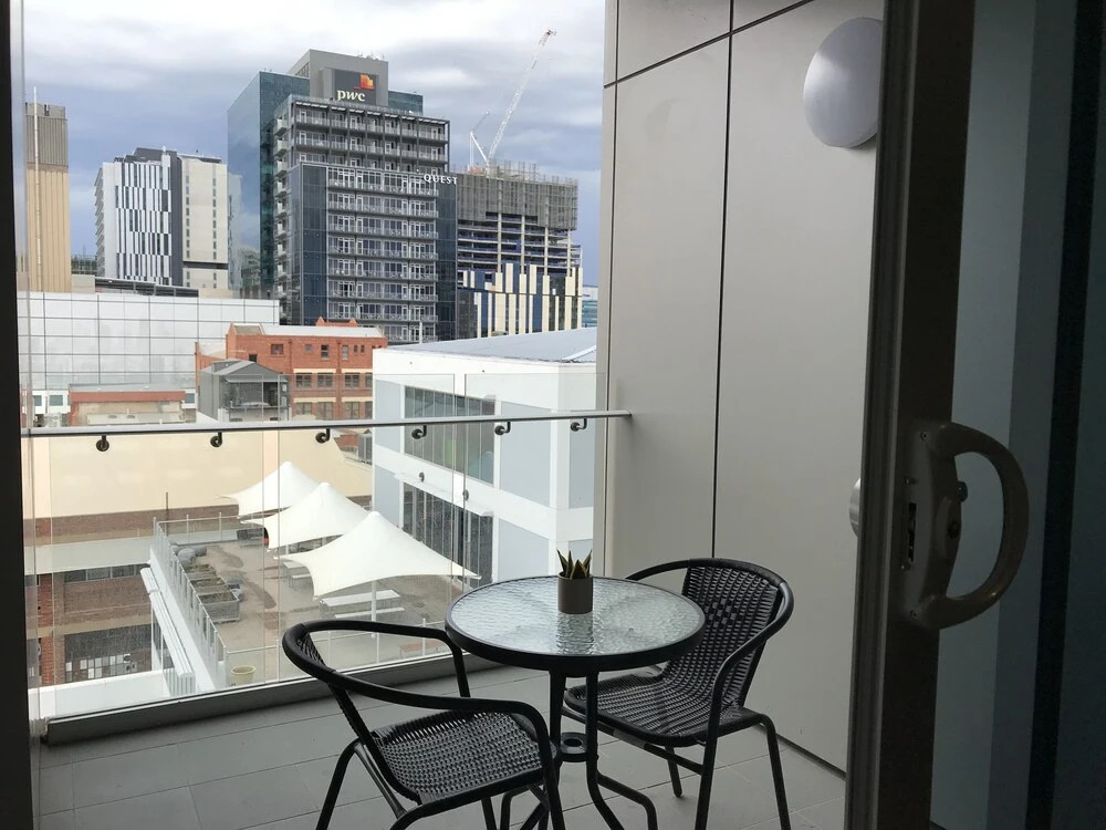 Ther-Rich Stunning CBD Apartments