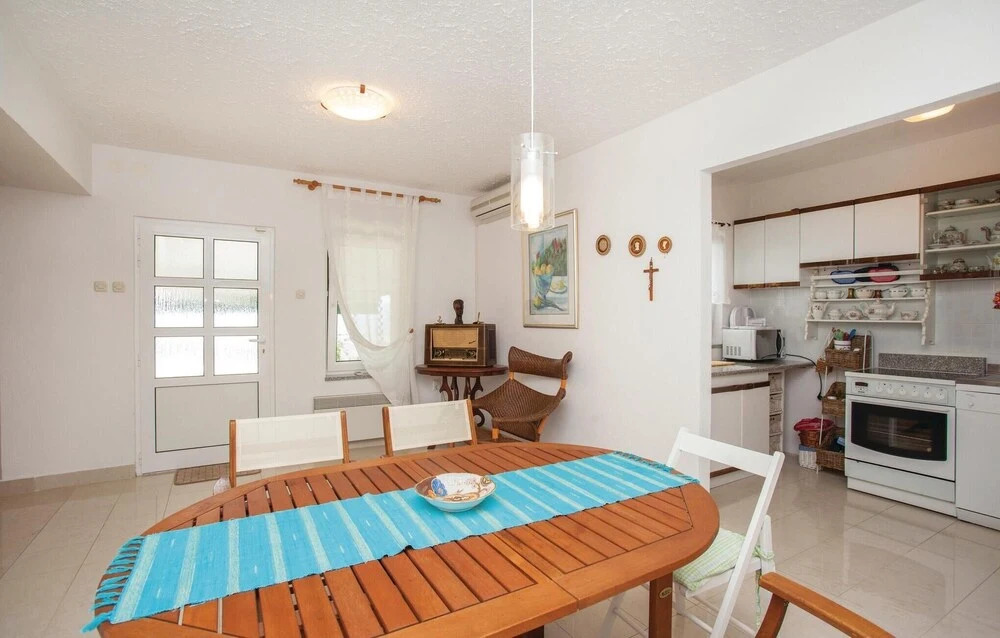 3 Bedroom Pet Friendly Home In Omisalj