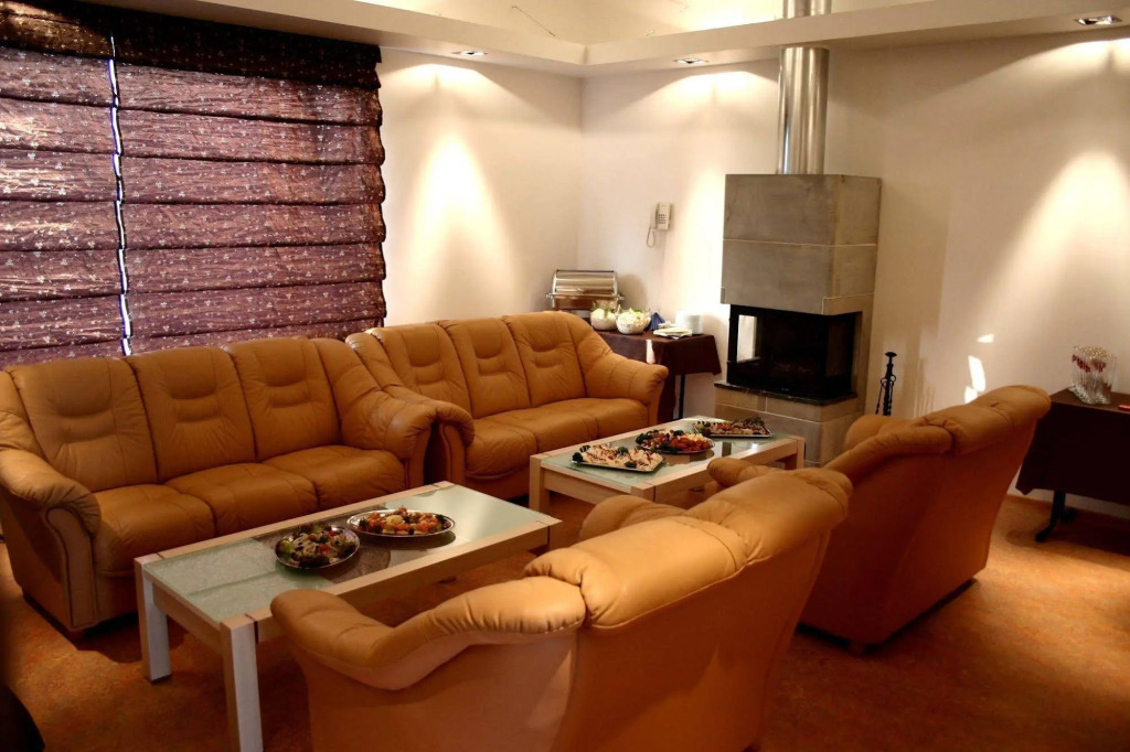 Raadimõisa Hotell