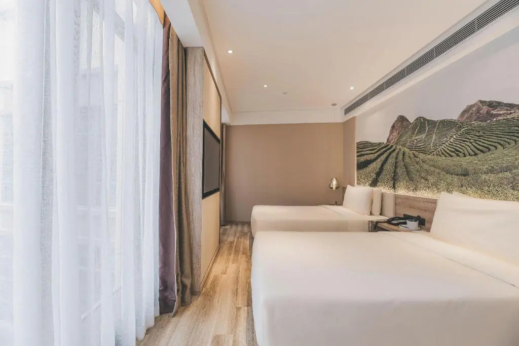 Atour Hotel