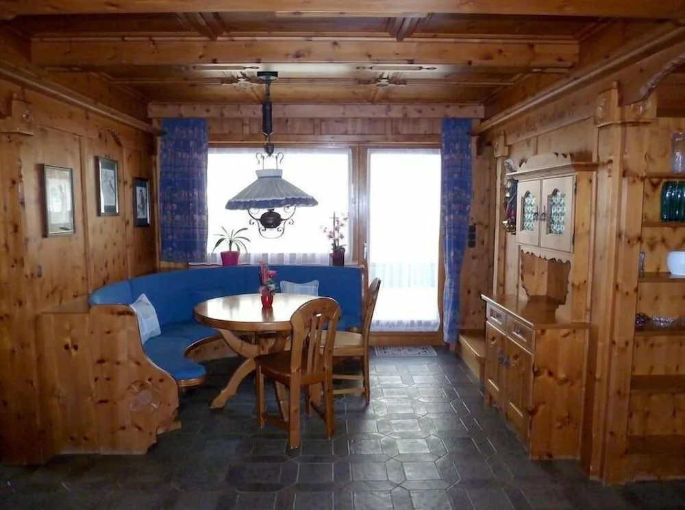 Appartementhaus Zillertal by PiaundDirk