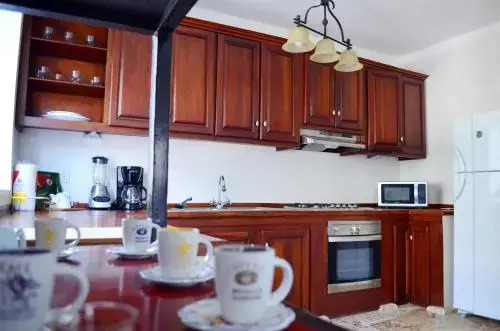 Beach Villas & Apartments Larimar