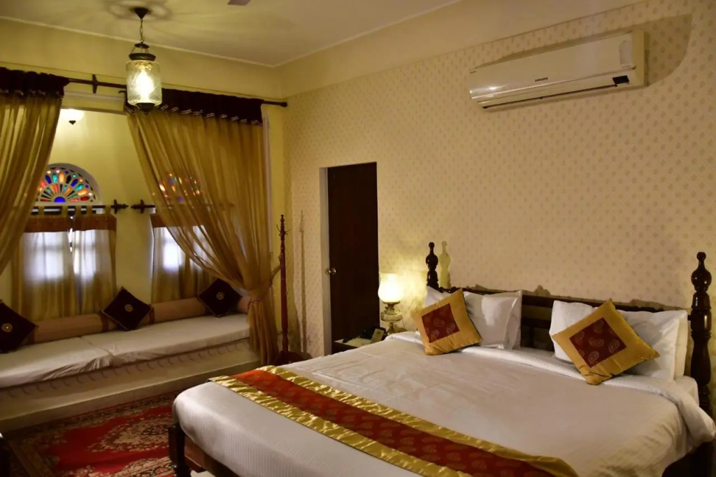 Mahal Khandela-A Heritage Hotel In Jaipur City Center