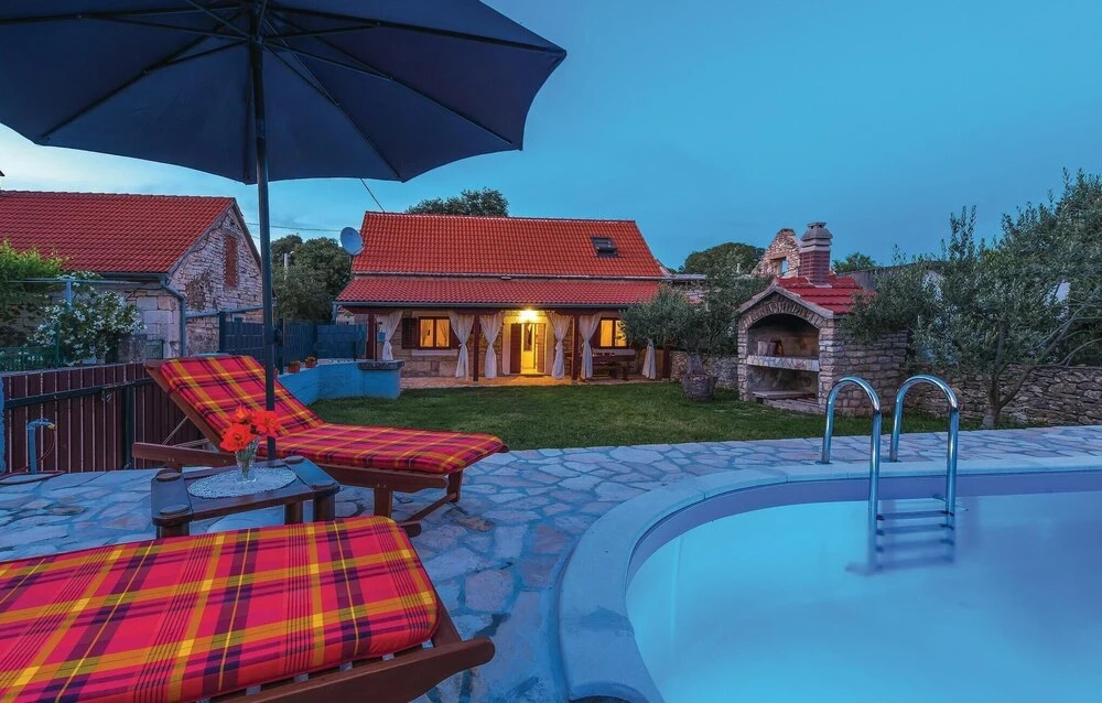 Awesome Home in Oklaj With Wifi and 3 Bedrooms