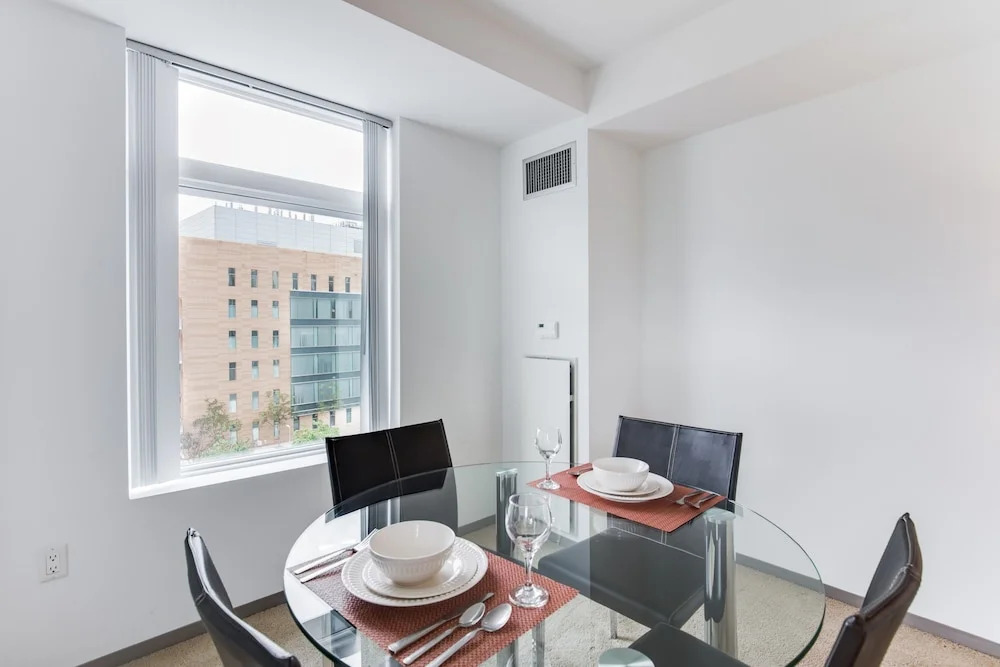 Bluebird Suites near MIT