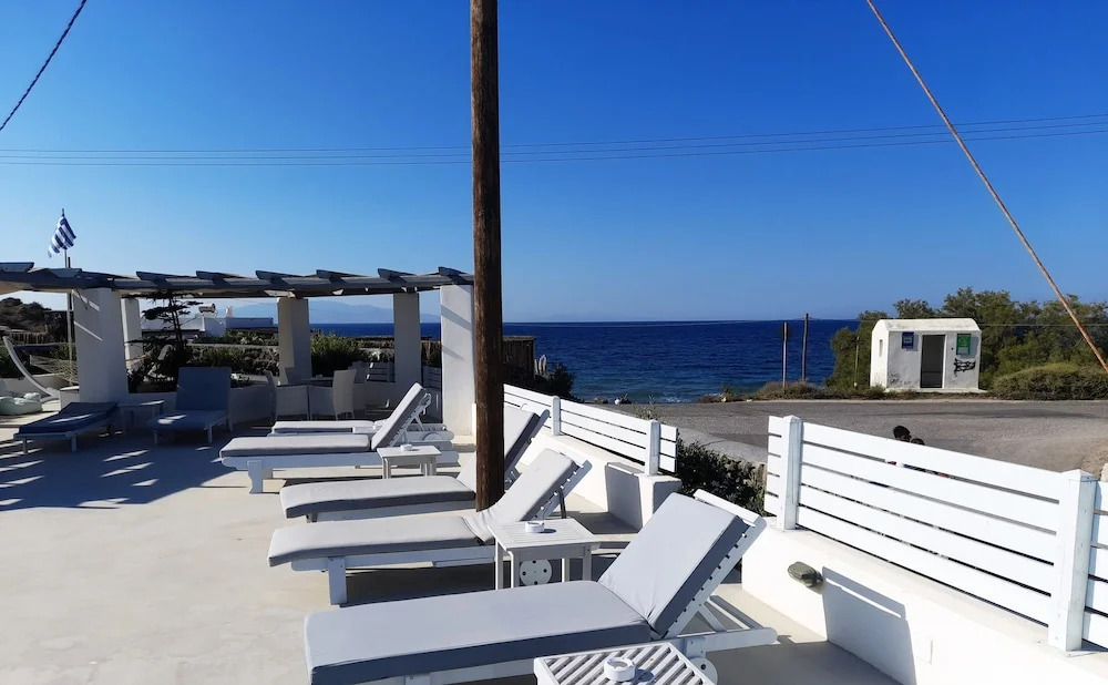 Sea paradise villas - Seaside & private jacuzzi