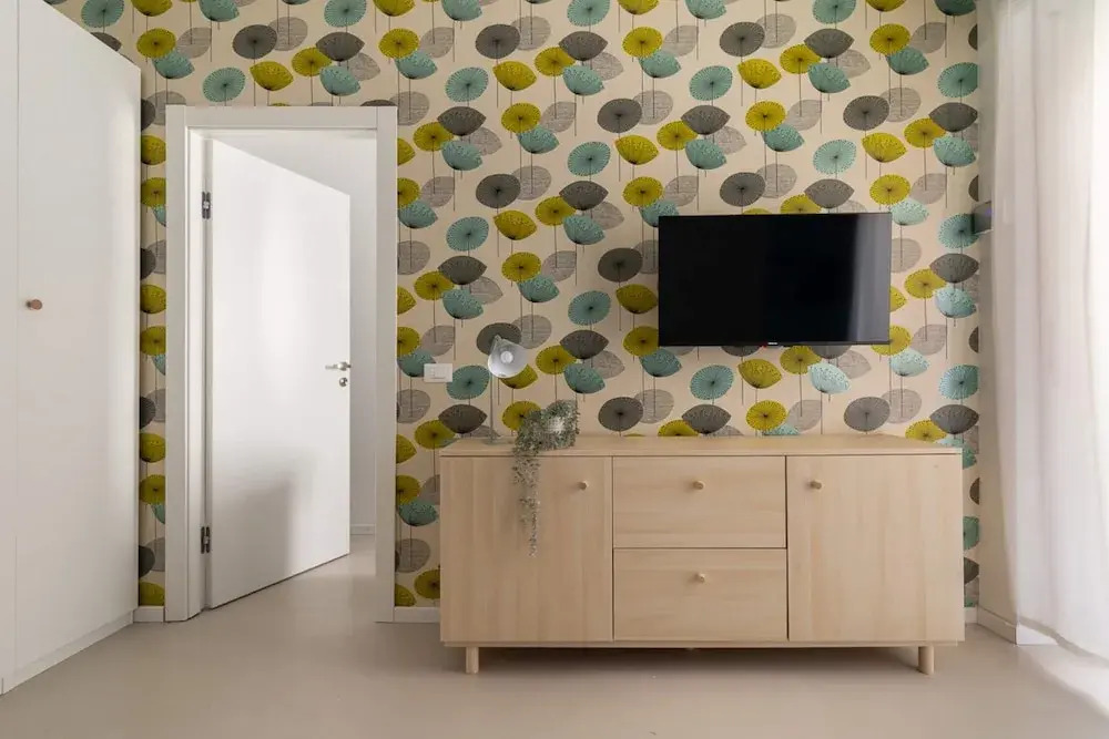 w Refined 1BR Steps From Milan s Cultural Core