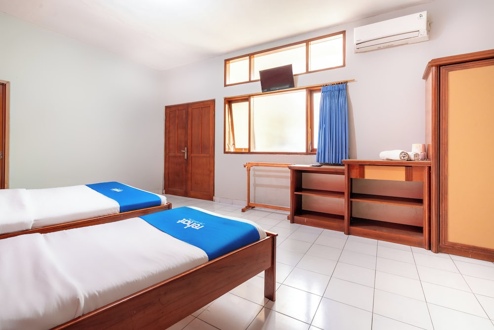 Rehat at Abadi Hotel Tasikmalaya