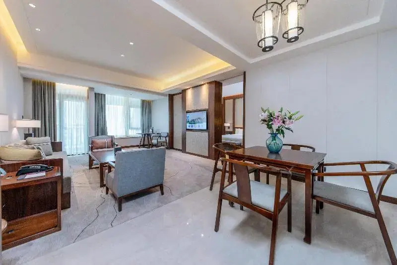 Zhangjiajie Wulingju Hotel