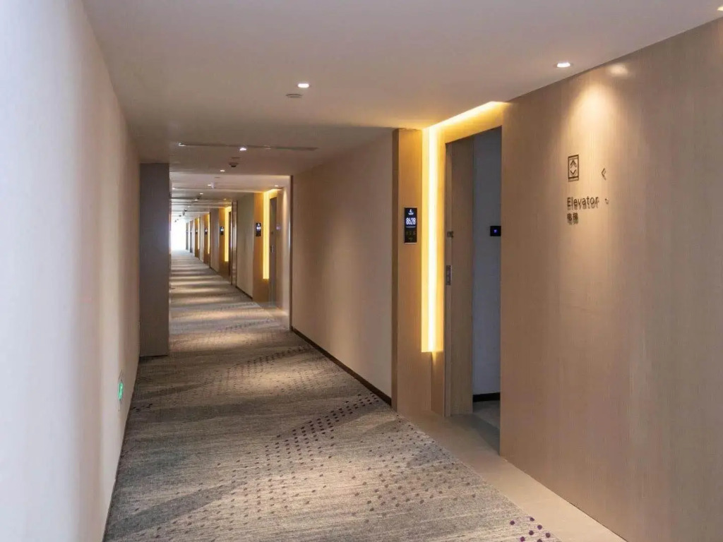 Lavande Hotels Shenzhen Pingshan High Speed Railway Station