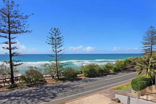 Unit 4 The Rocks 1746 David Low Way Coolum Beach 500 Bond